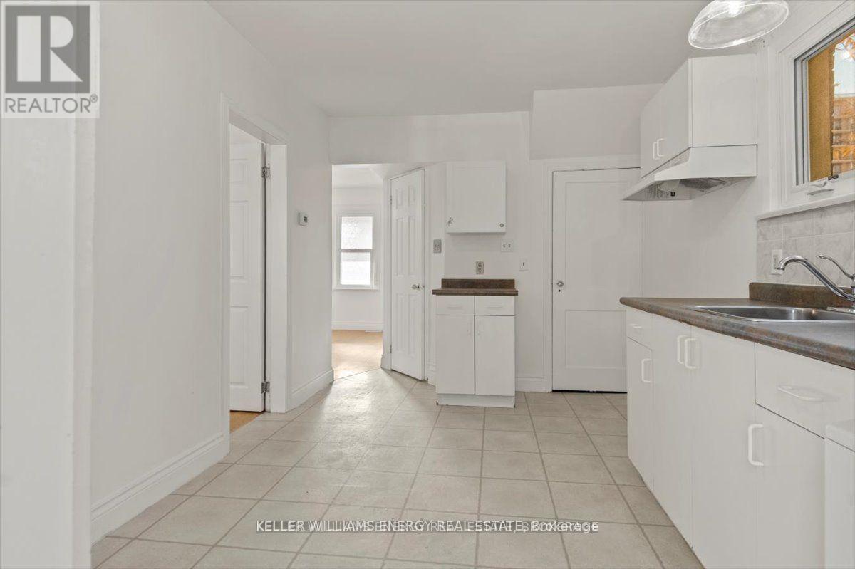 2 - 20 Colborne Street W, Oshawa, Ontario  L1G 1L9 - Photo 9 - E12976892