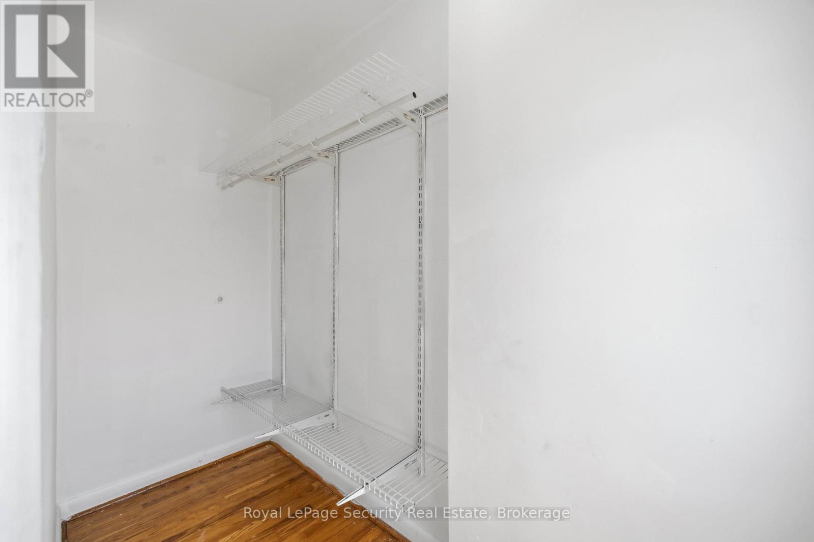 22 Millicent Street, Toronto, Ontario  M6H 1W4 - Photo 23 - W12976584