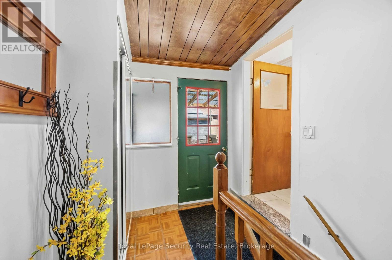 22 Millicent Street, Toronto, Ontario  M6H 1W4 - Photo 44 - W12976584