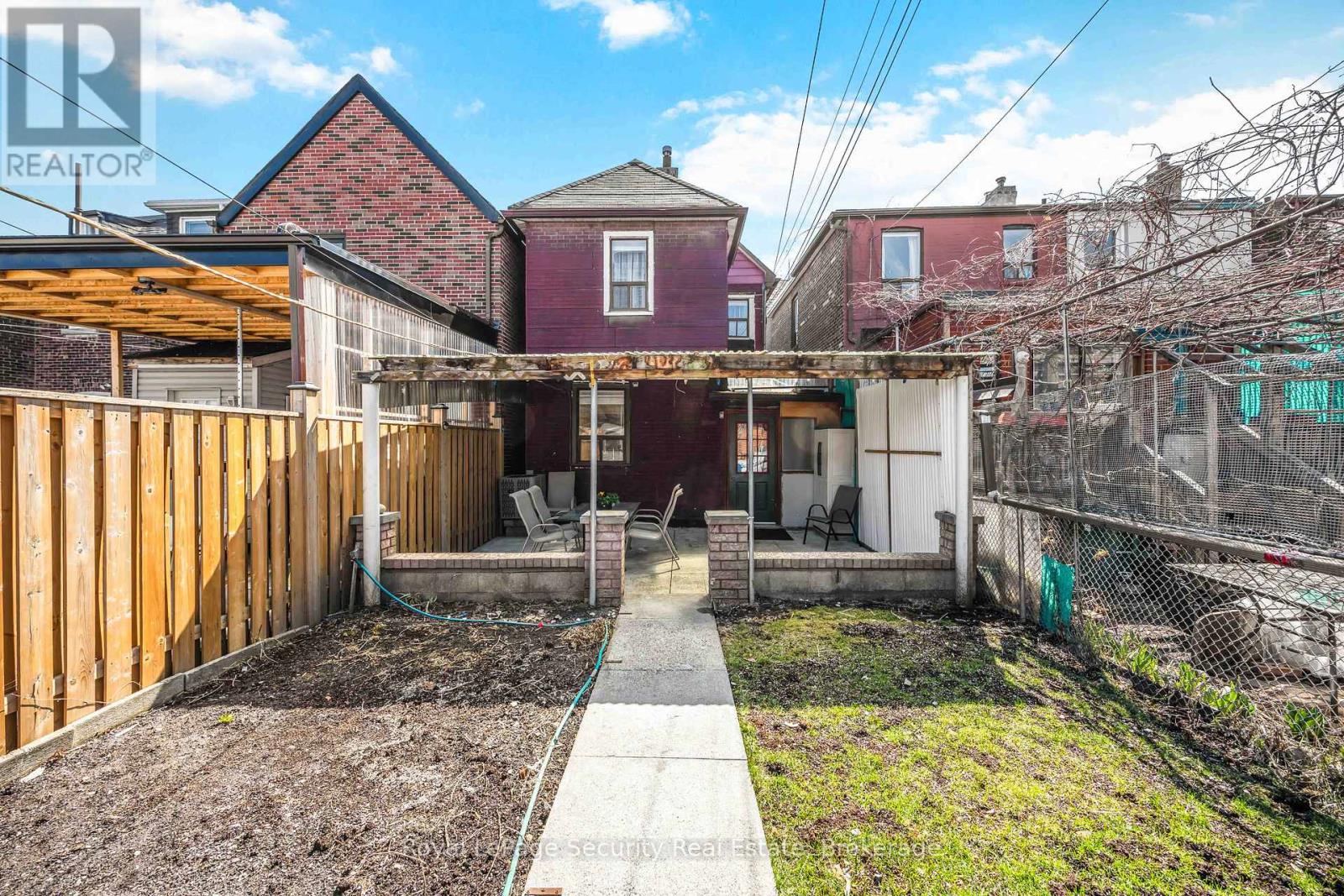 22 Millicent Street, Toronto, Ontario  M6H 1W4 - Photo 48 - W12976584