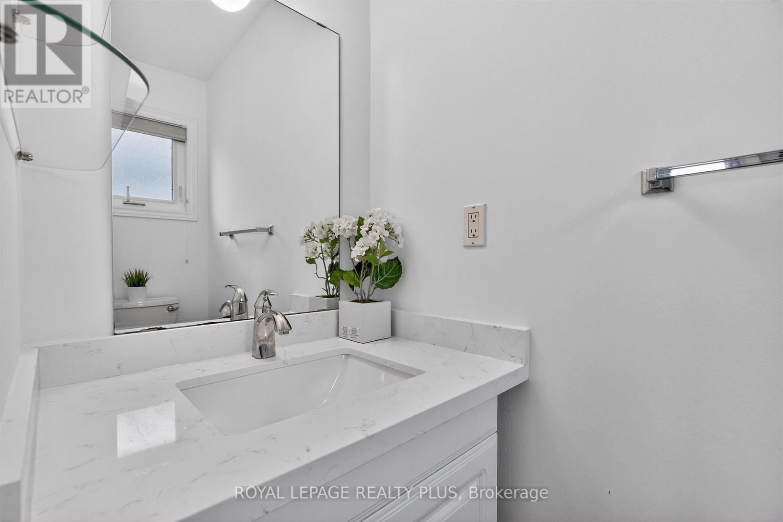 314 Leacock Avenue, Oakville, Ontario  L6H 5J1 - Photo 26 - W12976606