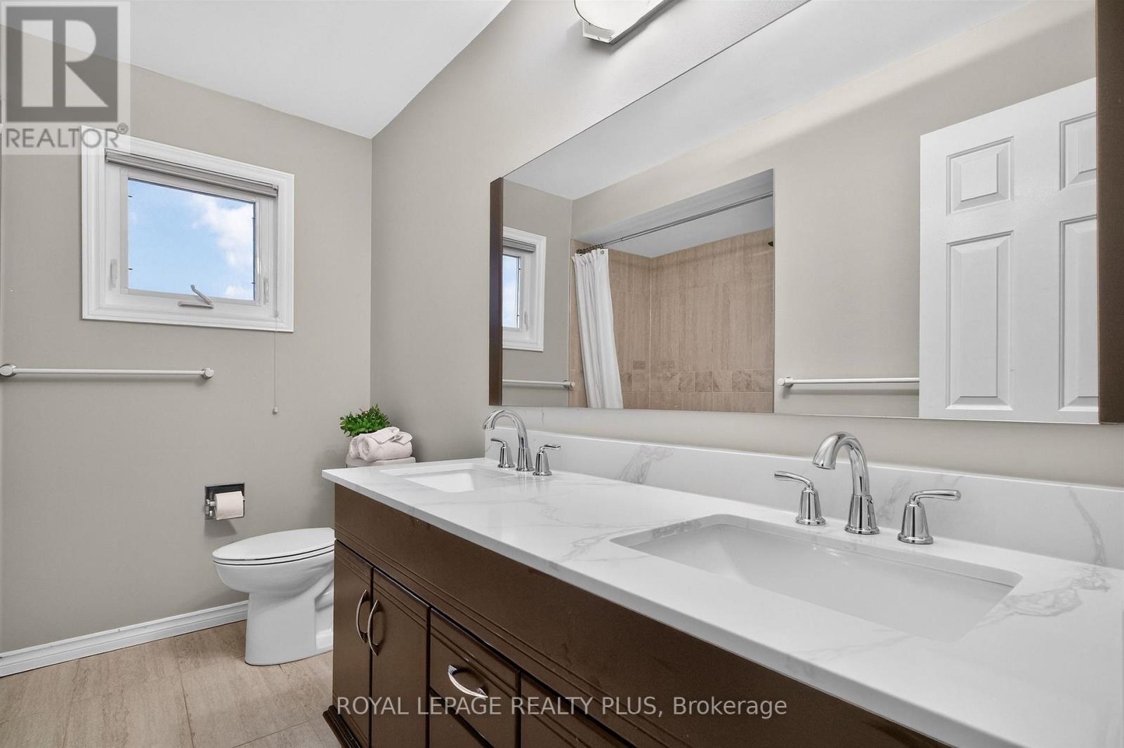 314 Leacock Avenue, Oakville, Ontario  L6H 5J1 - Photo 29 - W12976606