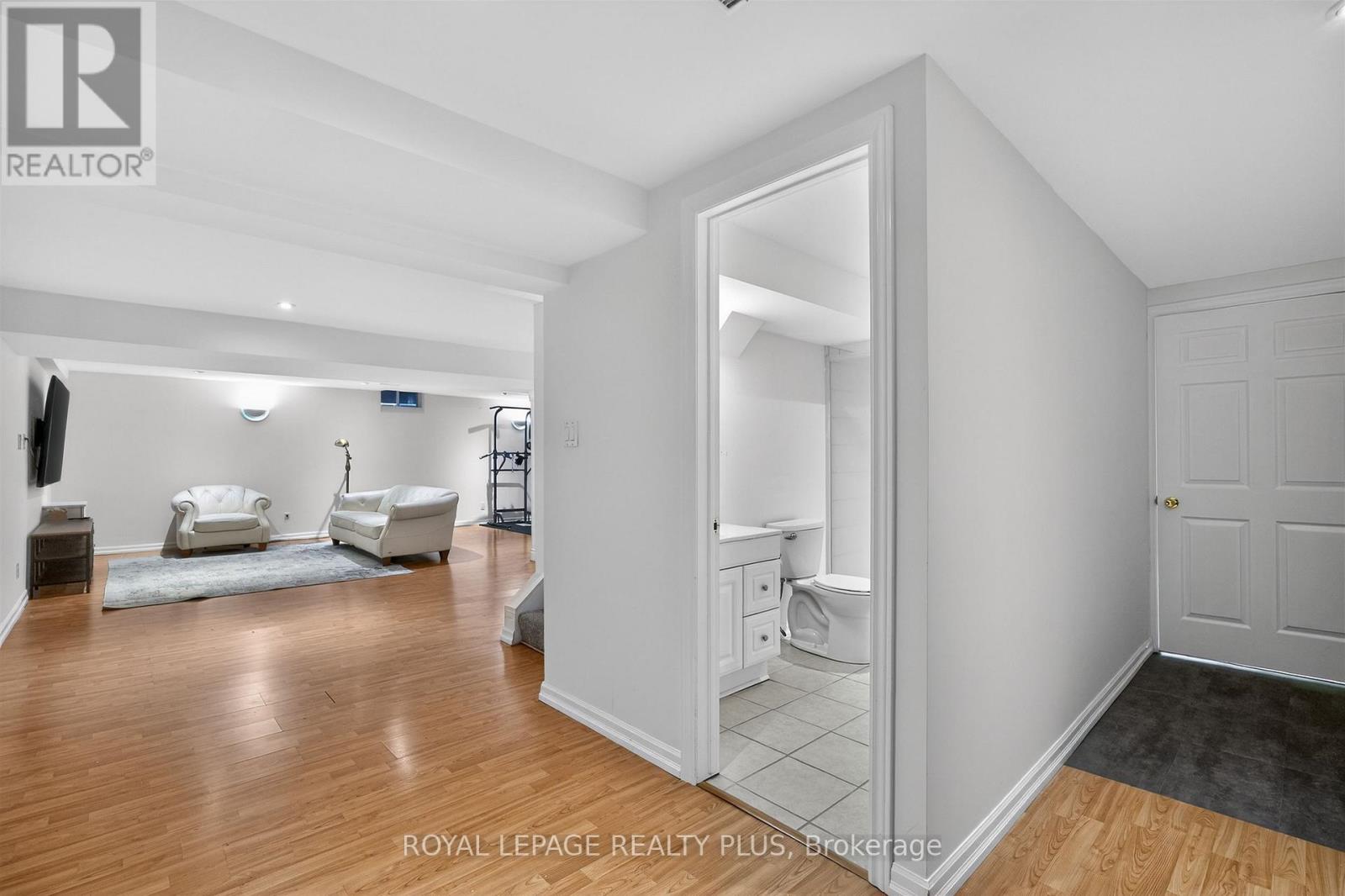 314 Leacock Avenue, Oakville, Ontario  L6H 5J1 - Photo 31 - W12976606