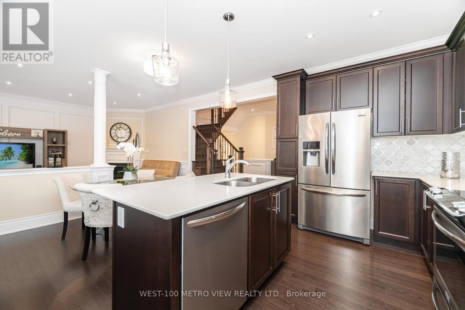 4 Ivor Crescent, Brampton, Ontario  L7A 4L5 - Photo 11 - W12976608