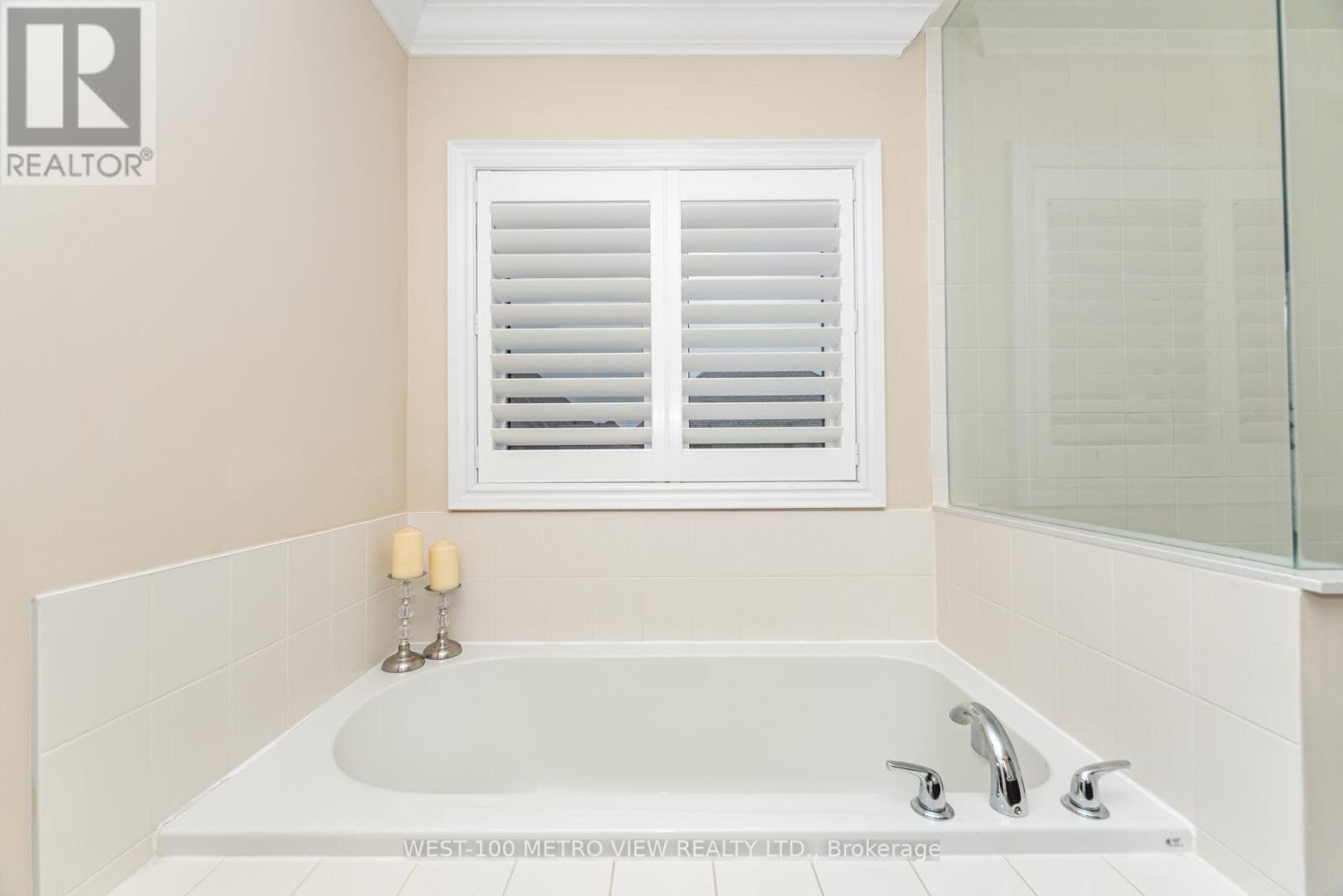 4 Ivor Crescent, Brampton, Ontario  L7A 4L5 - Photo 22 - W12976608