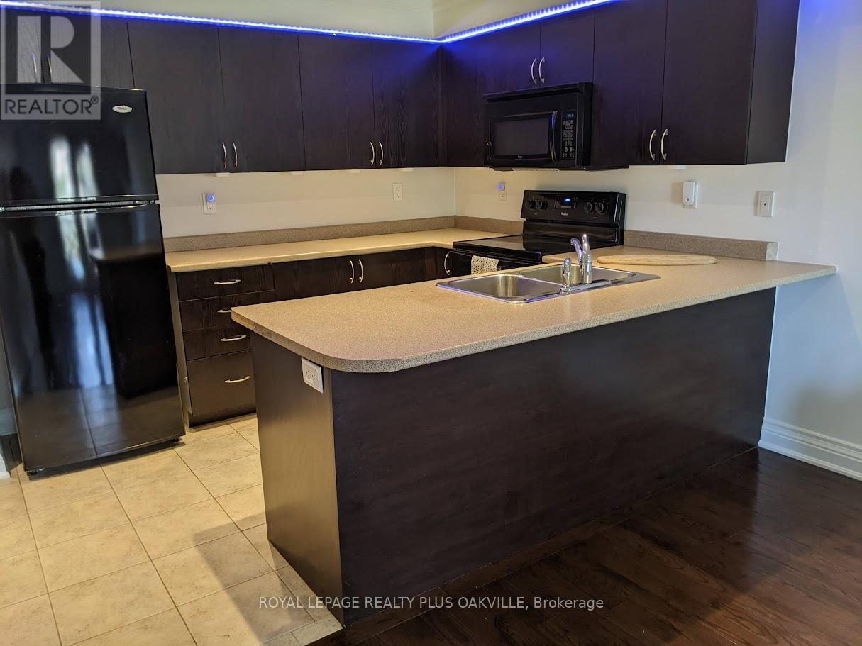 19 - 19 Hays Boulevard, Oakville, Ontario  L6H 0H8 - Photo 7 - W12976610