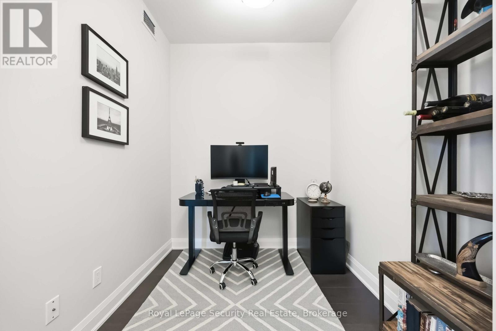 602 - 35 Fontenay Court, Toronto, Ontario  M9A 0C4 - Photo 10 - W12976612