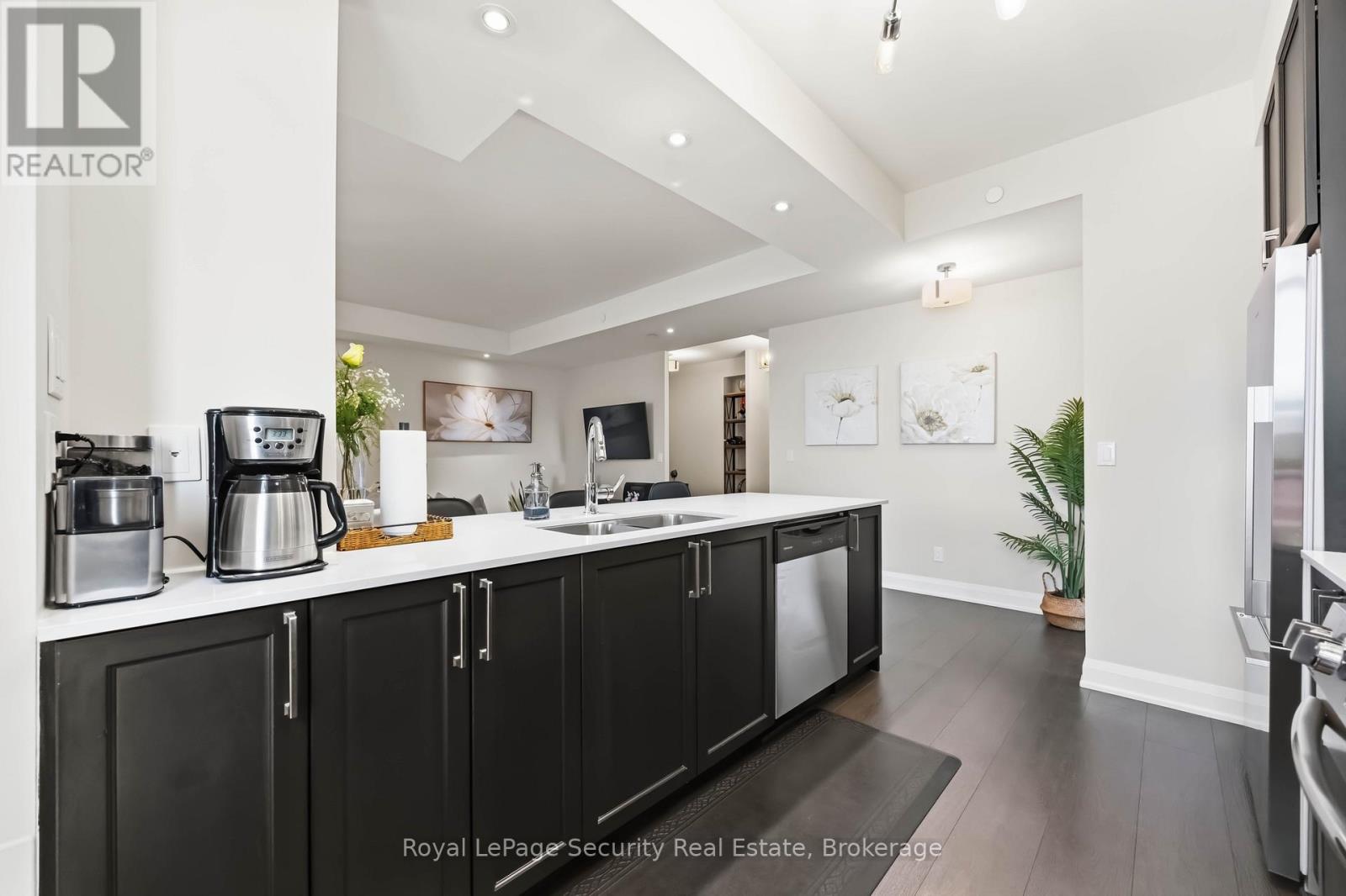 602 - 35 Fontenay Court, Toronto, Ontario  M9A 0C4 - Photo 24 - W12976612