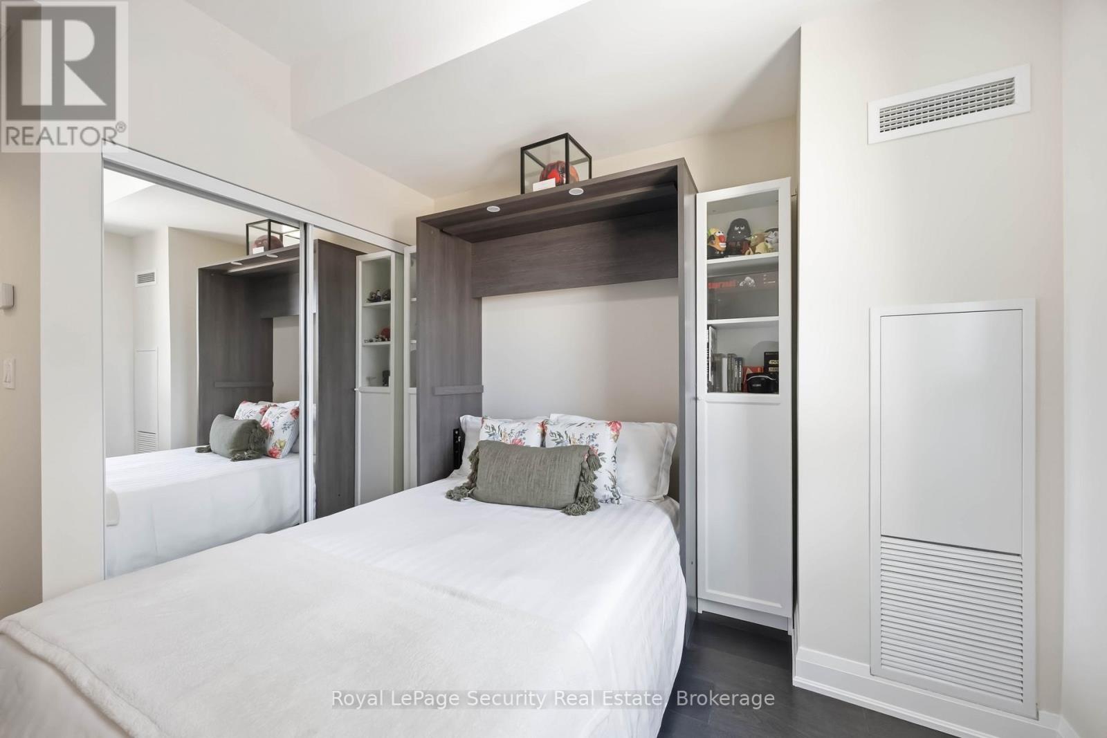 602 - 35 Fontenay Court, Toronto, Ontario  M9A 0C4 - Photo 35 - W12976612