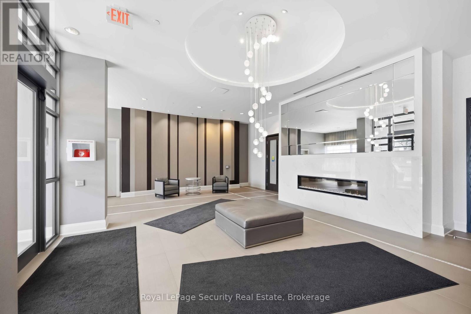 602 - 35 Fontenay Court, Toronto, Ontario  M9A 0C4 - Photo 4 - W12976612