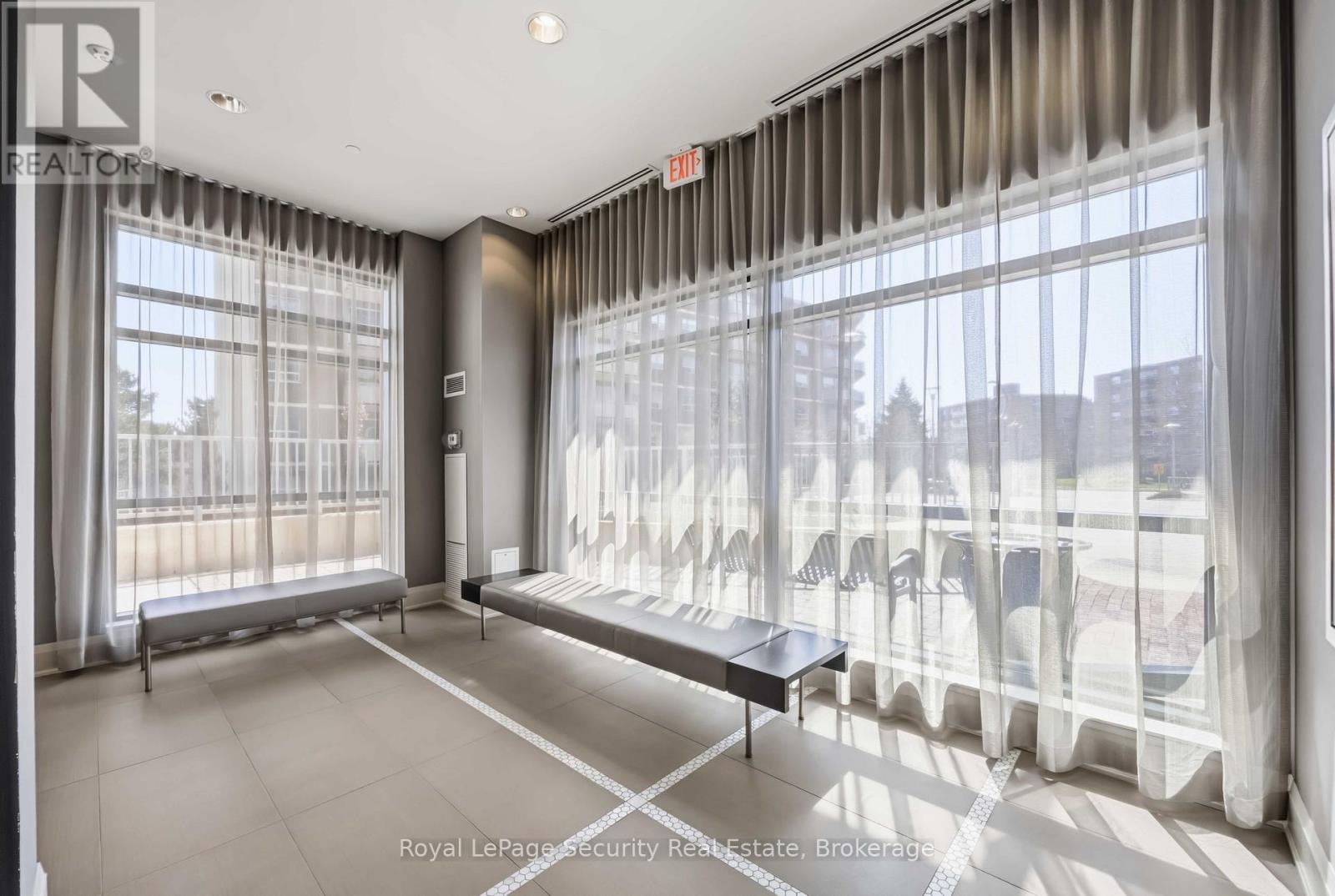 602 - 35 Fontenay Court, Toronto, Ontario  M9A 0C4 - Photo 6 - W12976612