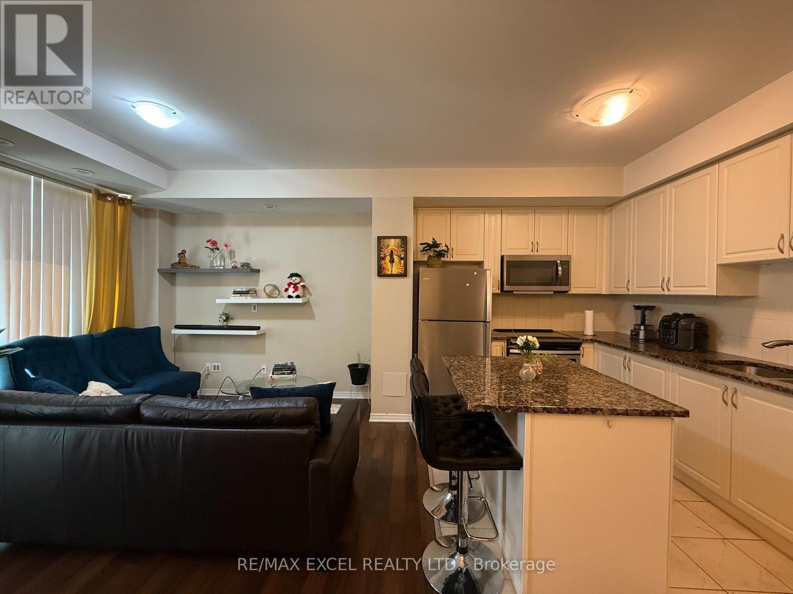 86 - 15 Applewood Lane, Toronto, Ontario  M9C 0C1 - Photo 6 - W12976618