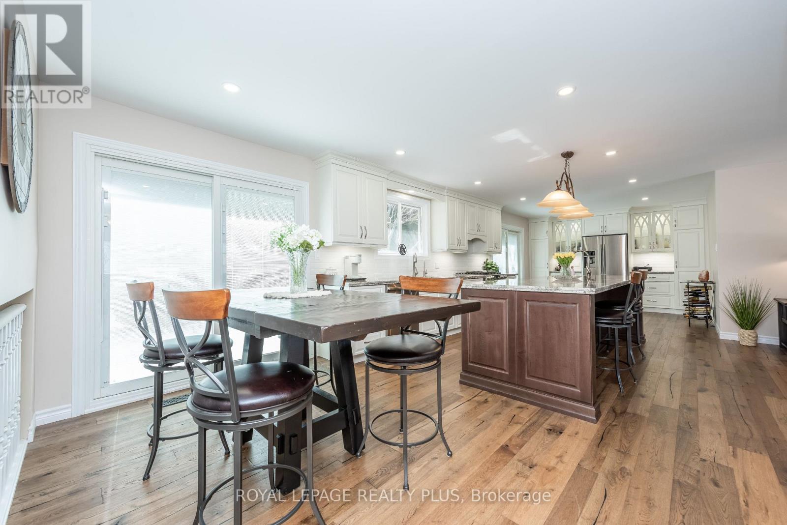 26 Larry Street, Caledon, Ontario  L7C 1K8 - Photo 11 - W12976666