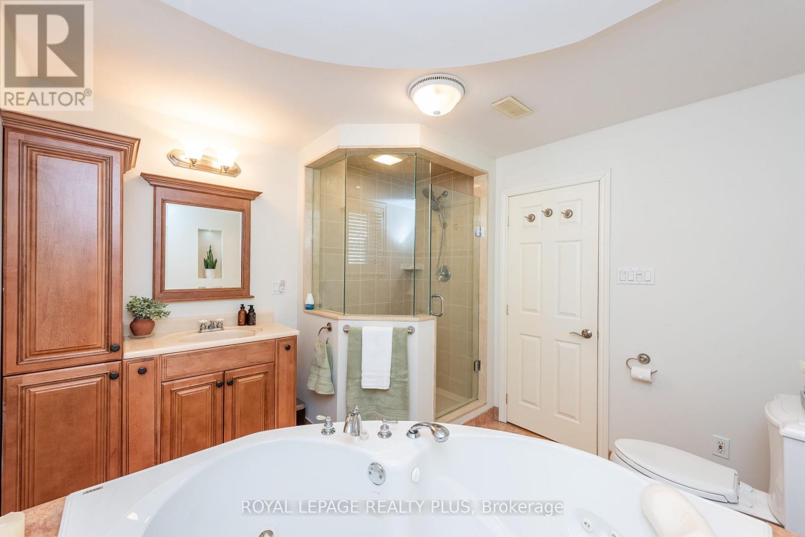 26 Larry Street, Caledon, Ontario  L7C 1K8 - Photo 25 - W12976666