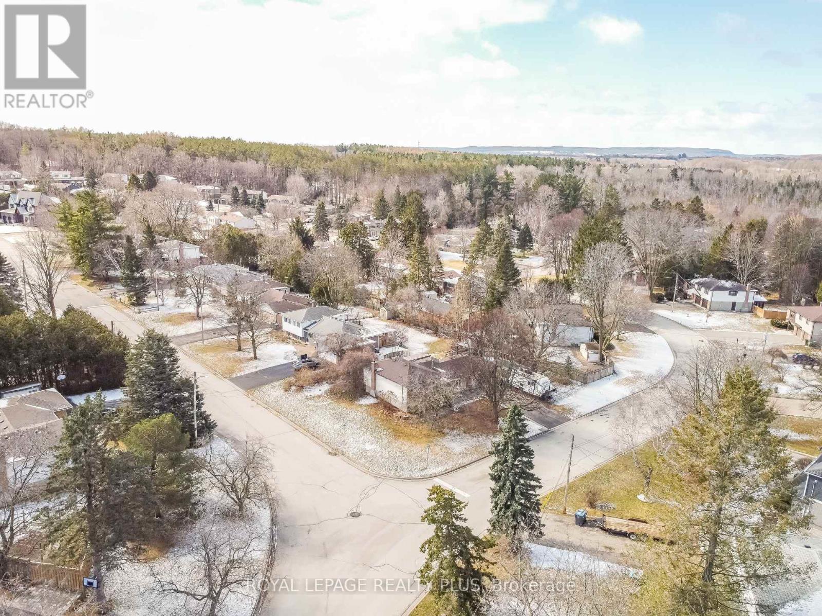 26 Larry Street, Caledon, Ontario  L7C 1K8 - Photo 40 - W12976666