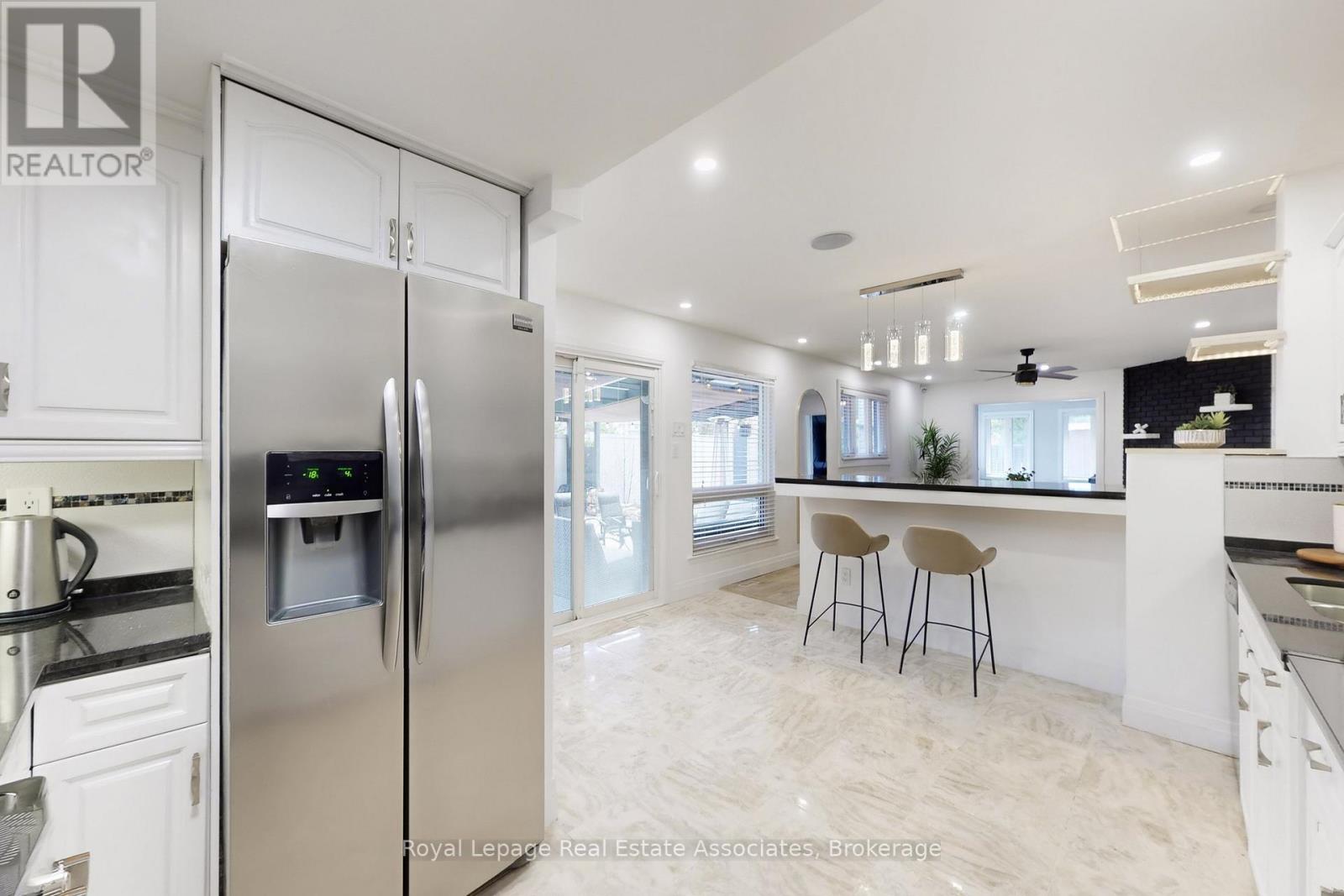 6006 Sundance Place, Mississauga, Ontario  L5N 2B4 - Photo 16 - W12976676