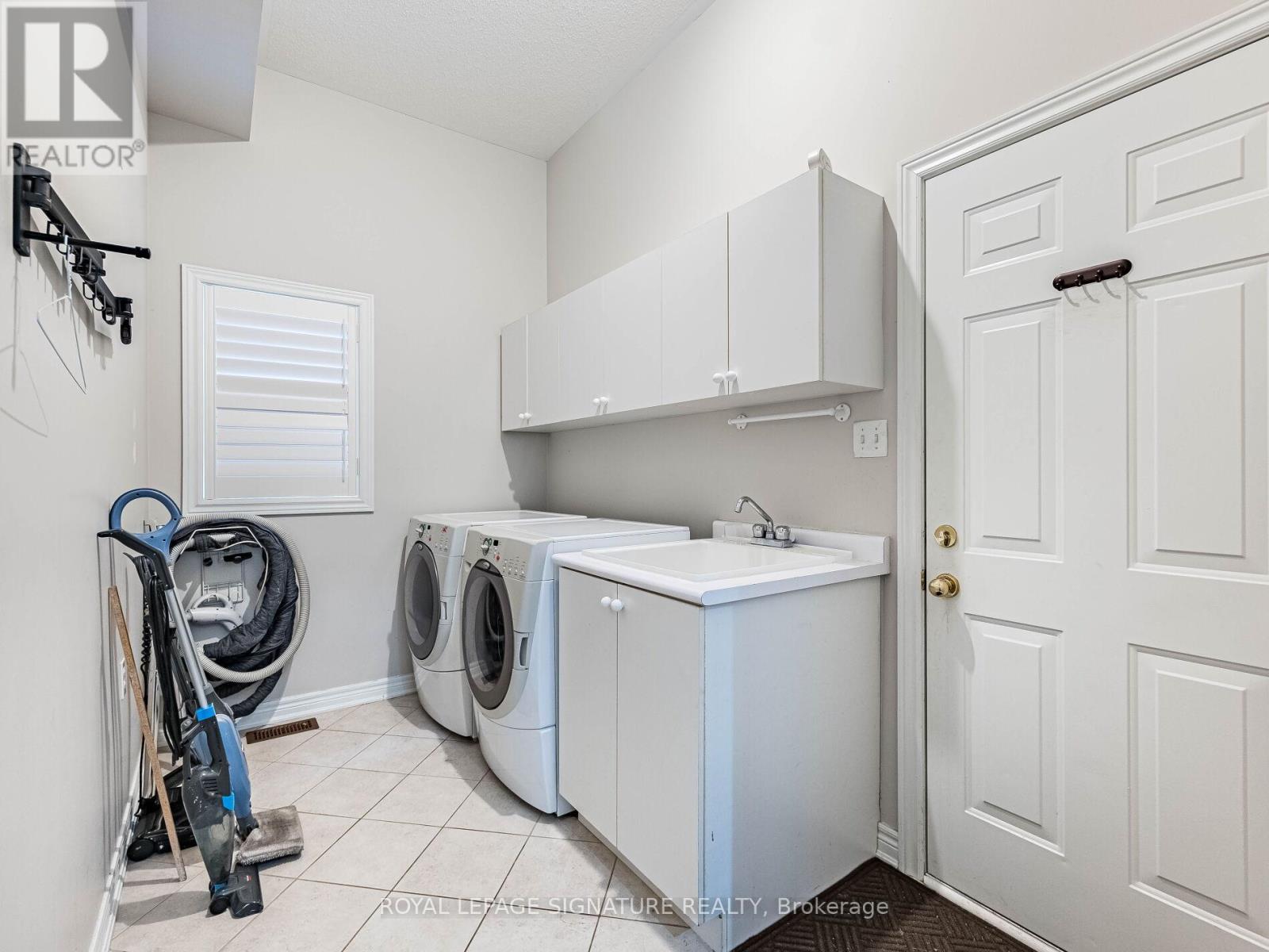 27 Permafrost Drive, Brampton, Ontario  L6R 3M4 - Photo 20 - W12976700