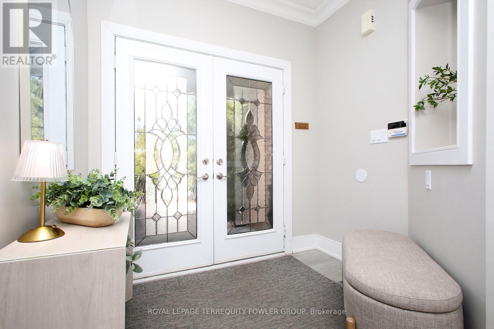 3 Frustac Trail, Caledon, Ontario  L7E 2A9 - Photo 4 - W12976734