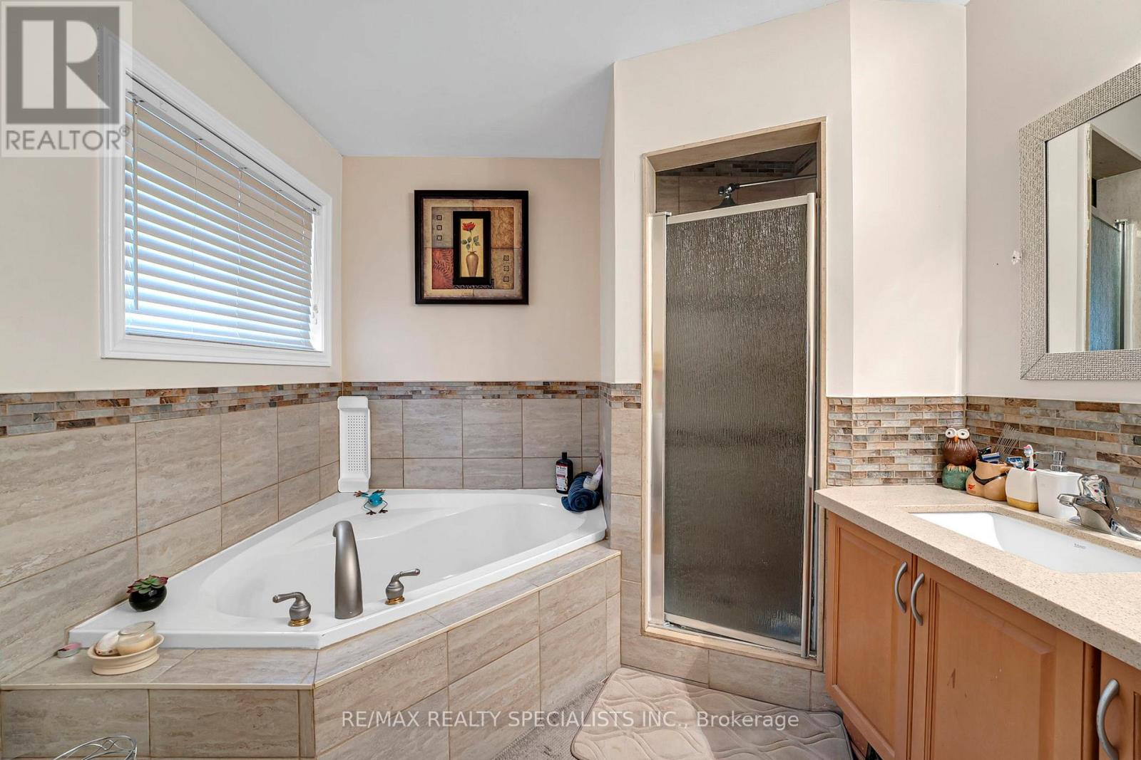 20 Silktop Trail, Brampton, Ontario  L6R 2K4 - Photo 25 - W12976760