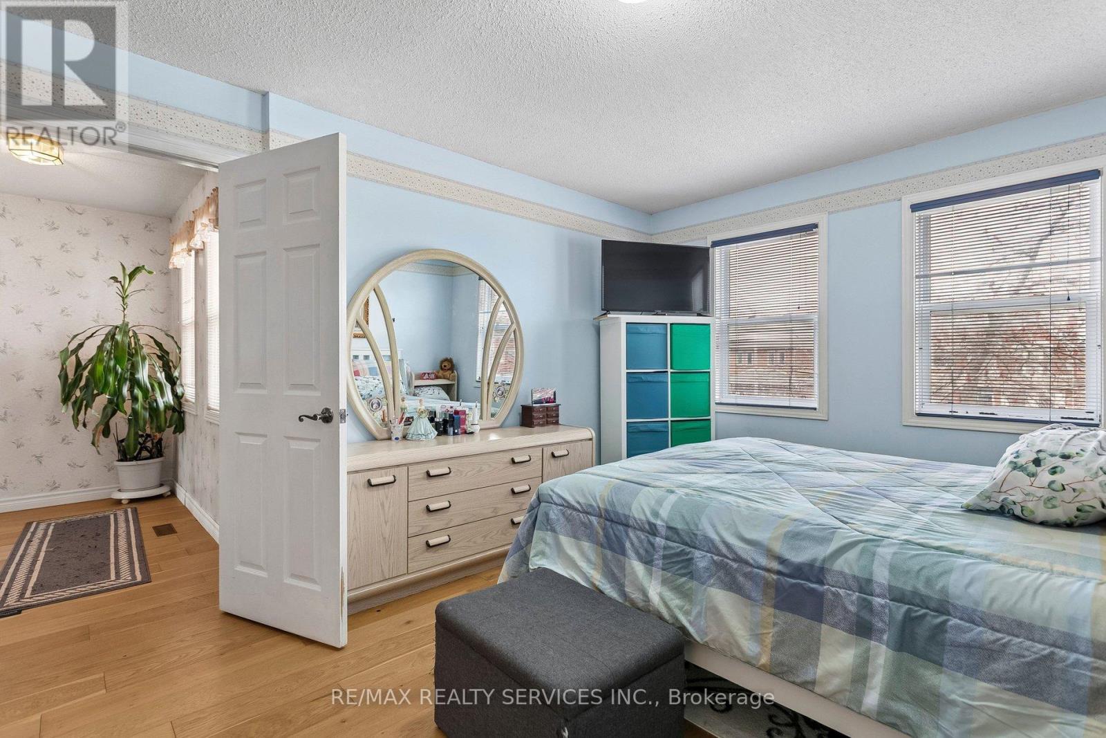 16 Major William Sharpe Drive E, Brampton, Ontario  L6X 3K3 - Photo 34 - W12976788