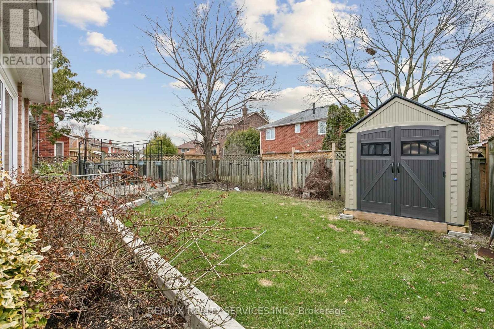 16 Major William Sharpe Drive E, Brampton, Ontario  L6X 3K3 - Photo 50 - W12976788