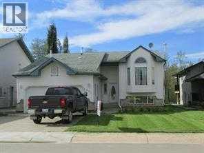 804 10 Street, Fox Creek, Alberta  T0H 1P0 - Photo 1 - A2300237