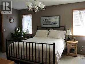 804 10 Street, Fox Creek, Alberta  T0H 1P0 - Photo 10 - A2300237