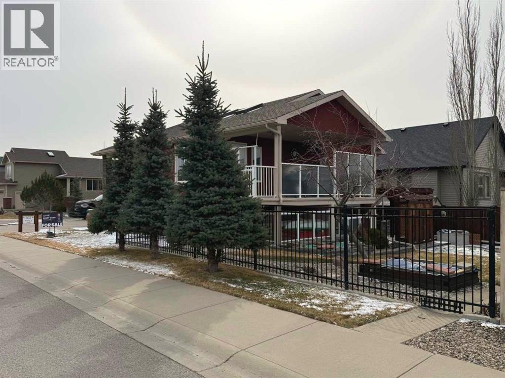 302 Sixmile Lane S, Lethbridge, Alberta  T1K 5S6 - Photo 2 - A2287802