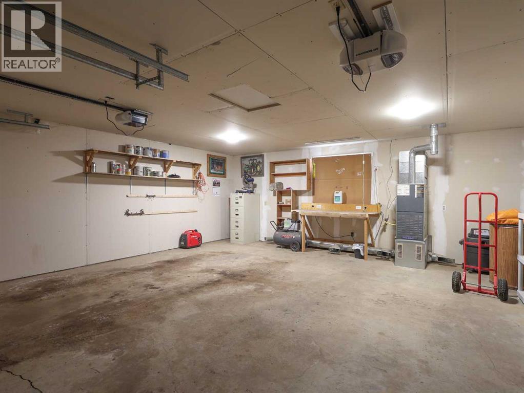 41224 Hwy 850, Rural Stettler No. 6, Alberta  T0B 1H0 - Photo 36 - A2299128