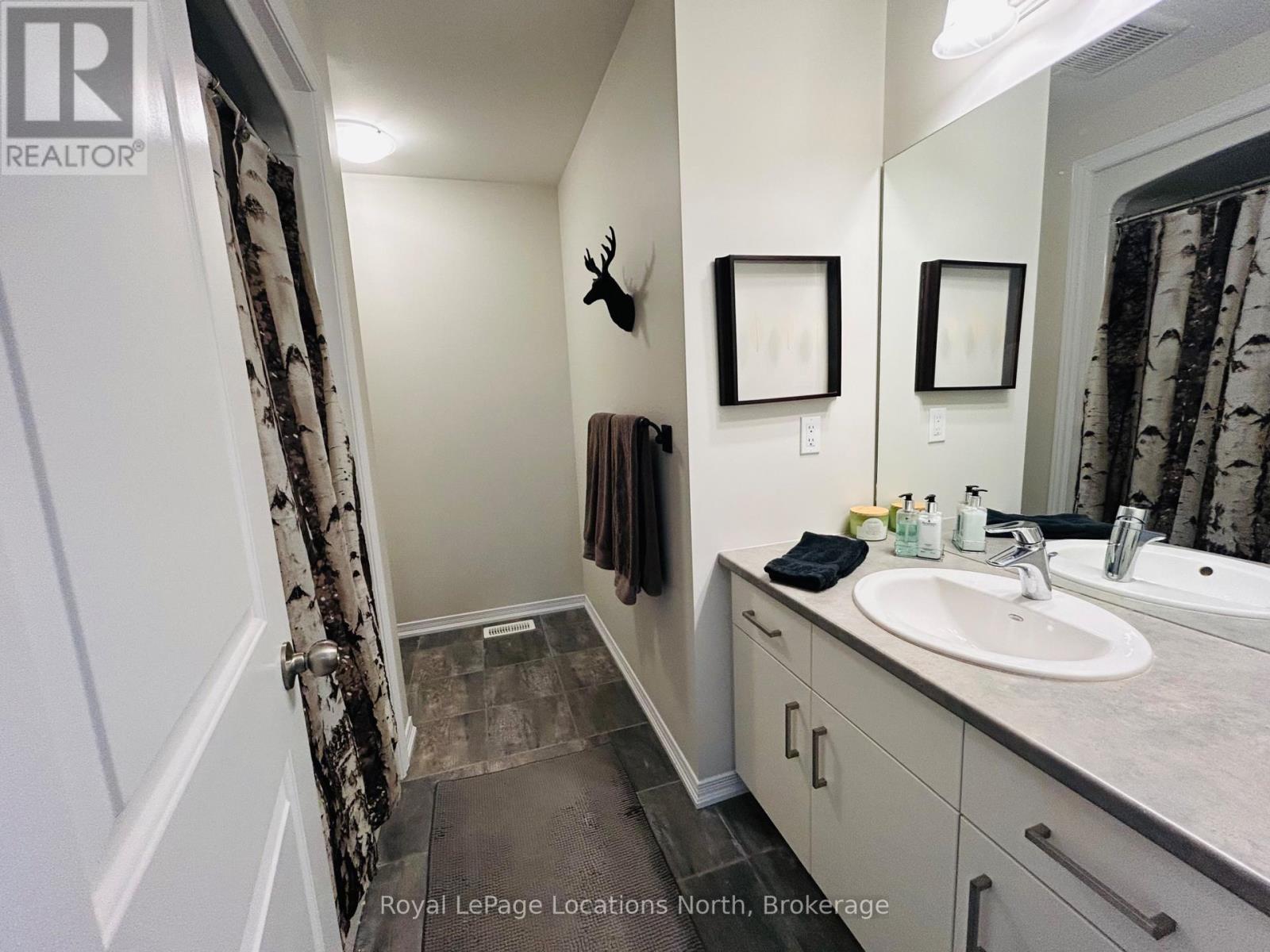 32 George Zubek Drive, Collingwood, Ontario  L9Y 1M5 - Photo 16 - S12977102