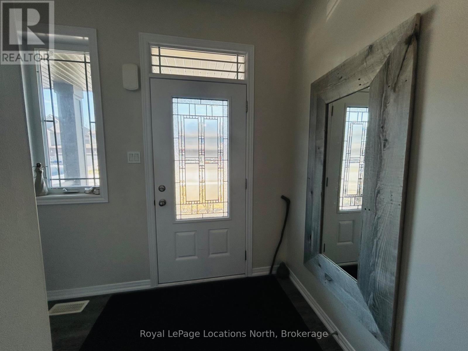 32 George Zubek Drive, Collingwood, Ontario  L9Y 1M5 - Photo 3 - S12977102