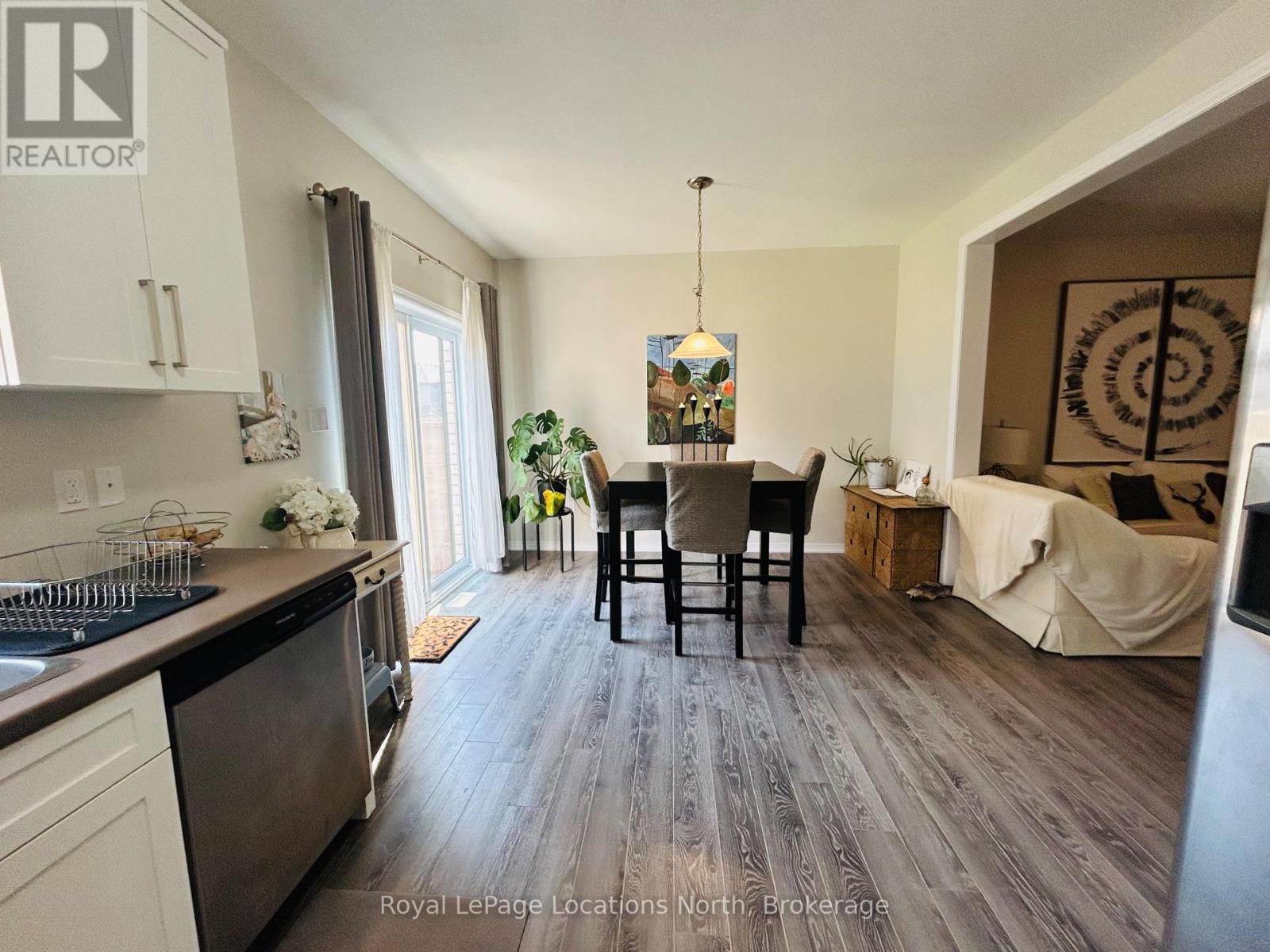 32 George Zubek Drive, Collingwood, Ontario  L9Y 1M5 - Photo 6 - S12977102