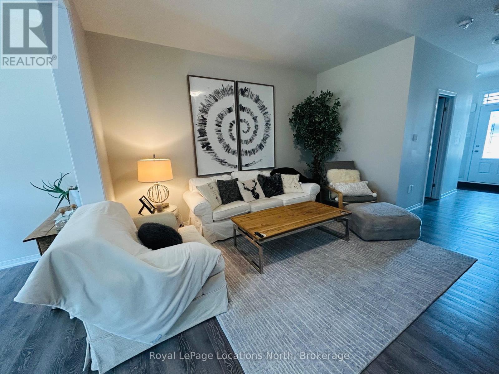 32 George Zubek Drive, Collingwood, Ontario  L9Y 1M5 - Photo 9 - S12977102