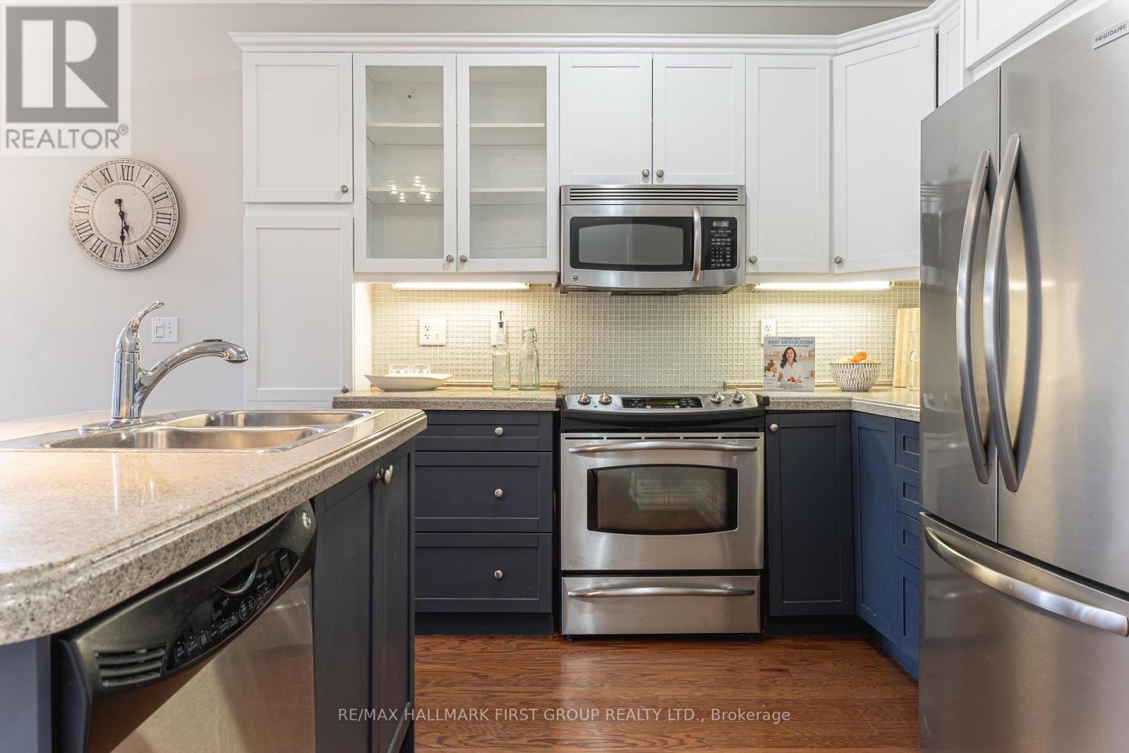 101 - 300 D'arcy Street, Cobourg, Ontario  K9A 0A2 - Photo 6 - X12976890