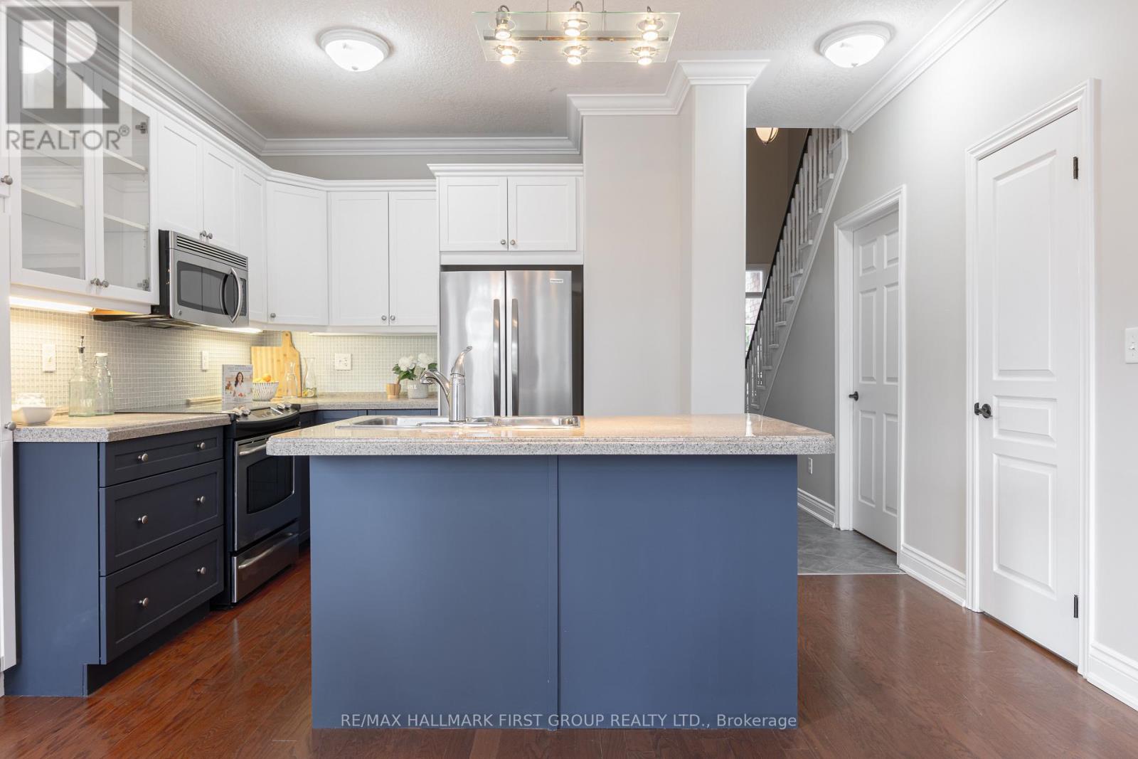 101 - 300 D'arcy Street, Cobourg, Ontario  K9A 0A2 - Photo 8 - X12976890