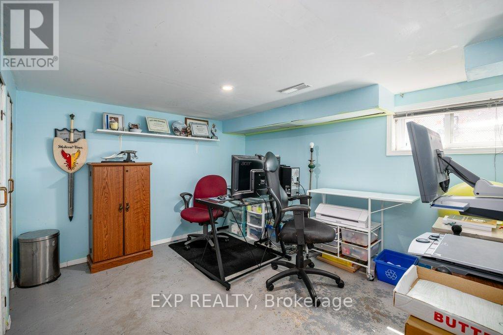 27 Valleyview Crescent, Belleville, Ontario  K8P 3E9 - Photo 17 - X12977104