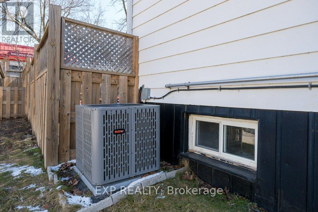 27 Valleyview Crescent, Belleville, Ontario  K8P 3E9 - Photo 23 - X12977104