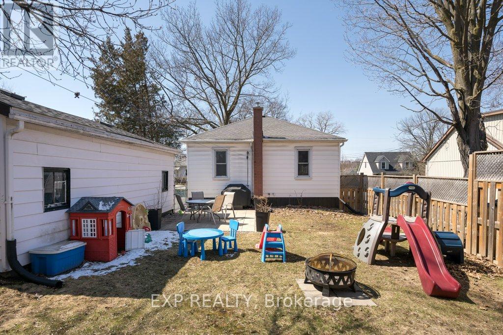 27 Valleyview Crescent, Belleville, Ontario  K8P 3E9 - Photo 29 - X12977104