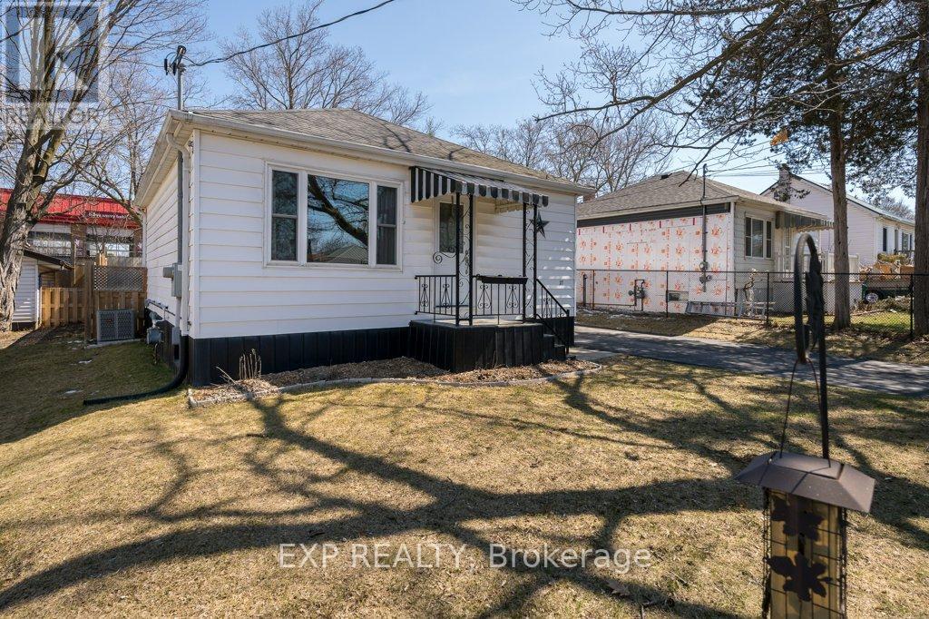 27 Valleyview Crescent, Belleville, Ontario  K8P 3E9 - Photo 3 - X12977104