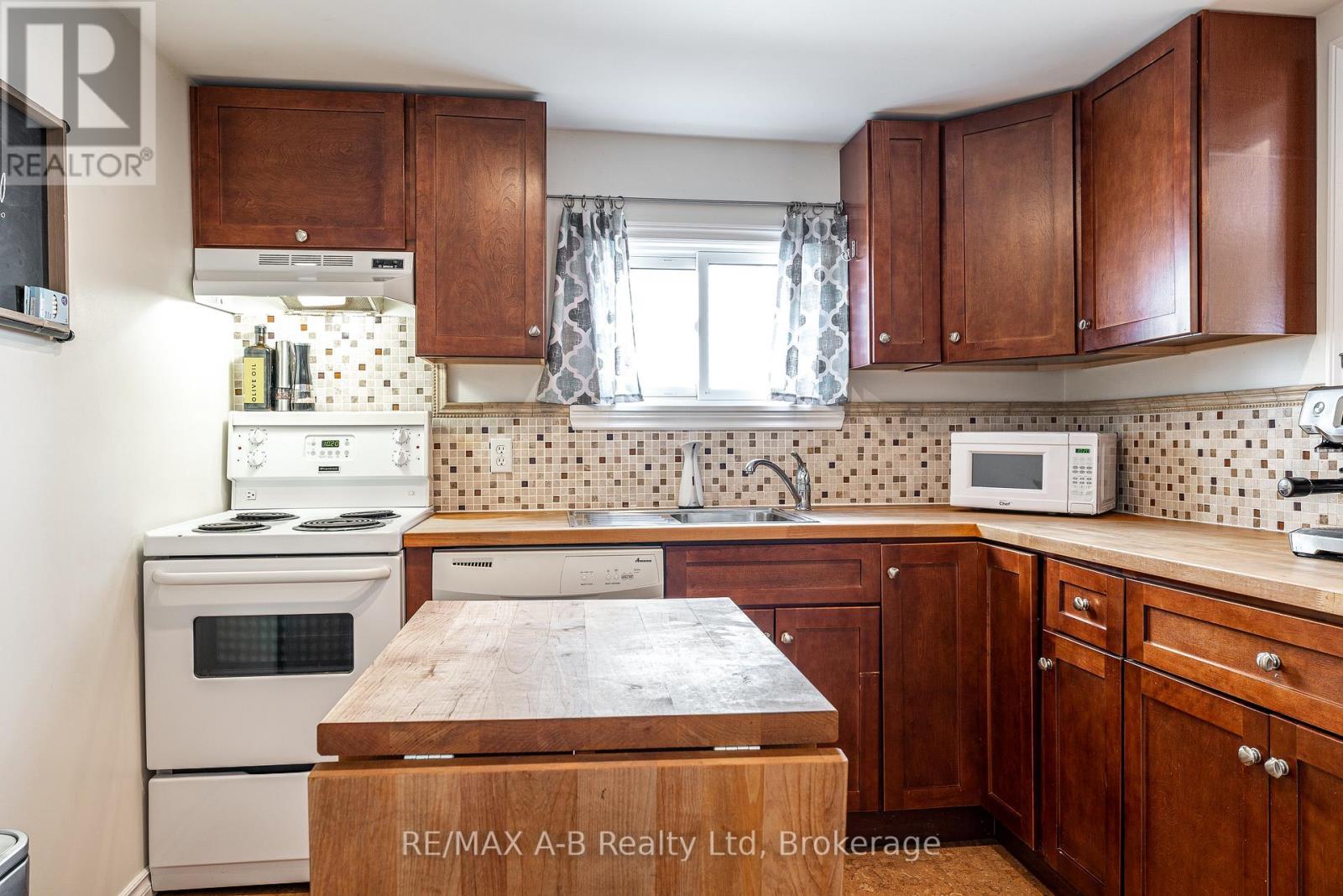 483 Brunswick Street, Stratford, Ontario  N5A 3N7 - Photo 21 - X12976826