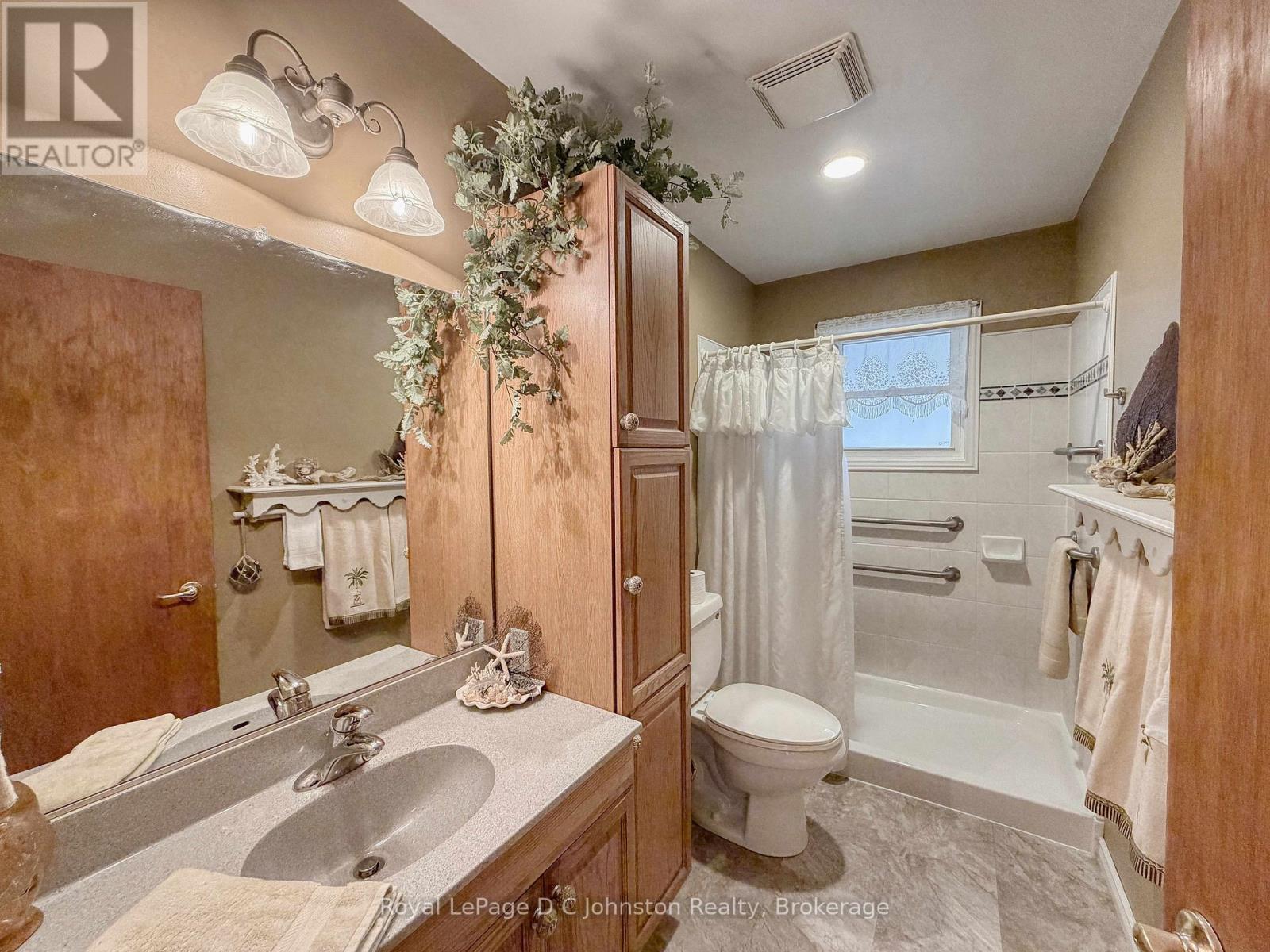 121 Edward Street, Saugeen Shores, Ontario  N0H 2L0 - Photo 20 - X12976912