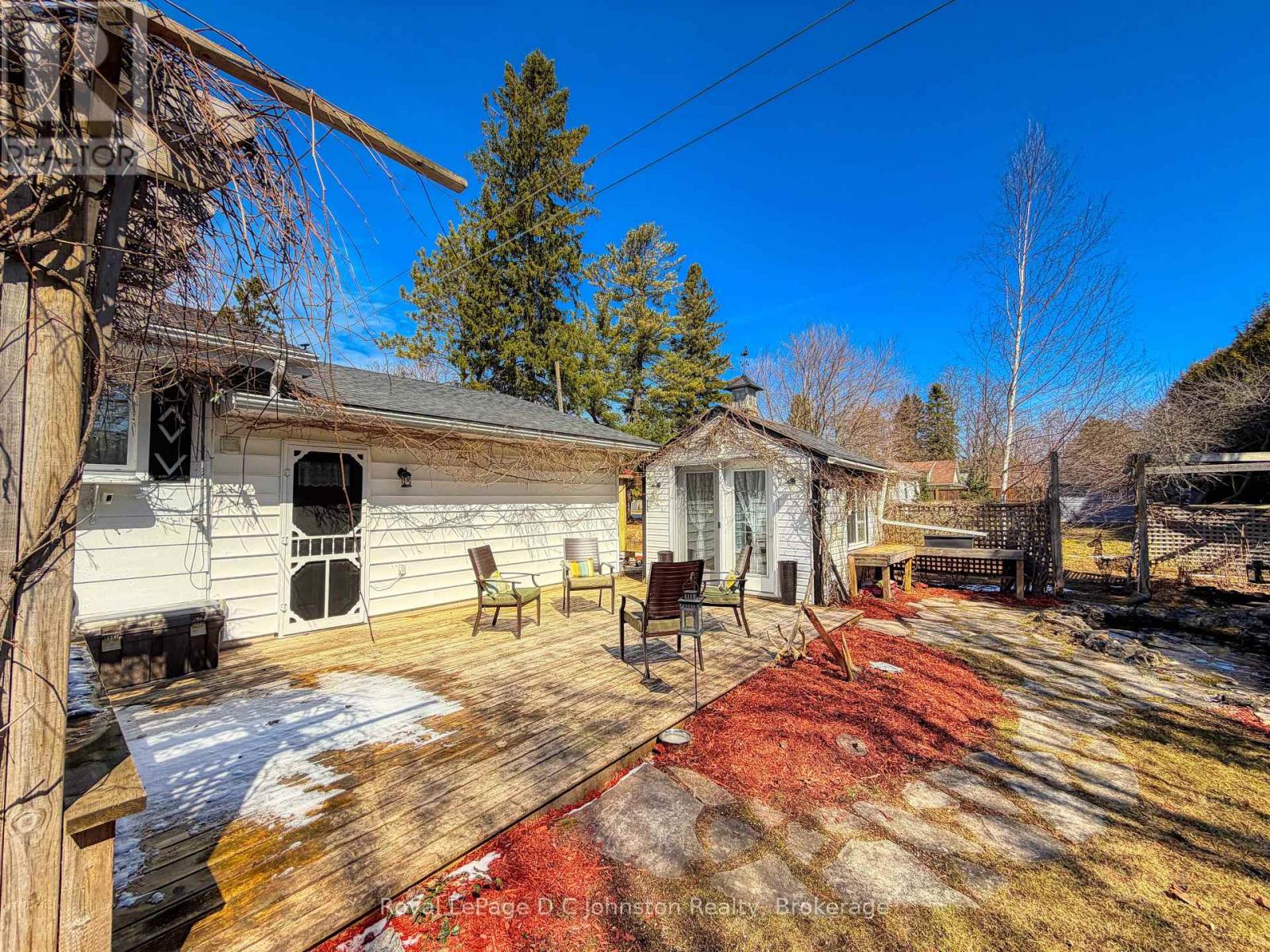 121 Edward Street, Saugeen Shores, Ontario  N0H 2L0 - Photo 23 - X12976912