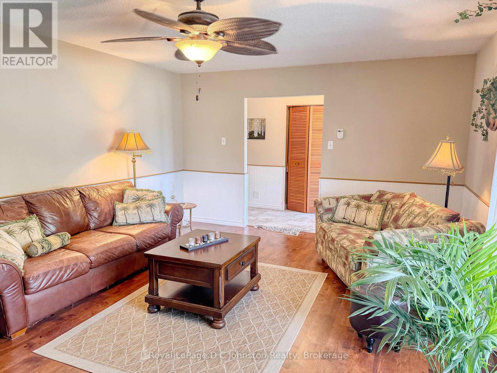 121 Edward Street, Saugeen Shores, Ontario  N0H 2L0 - Photo 8 - X12976912