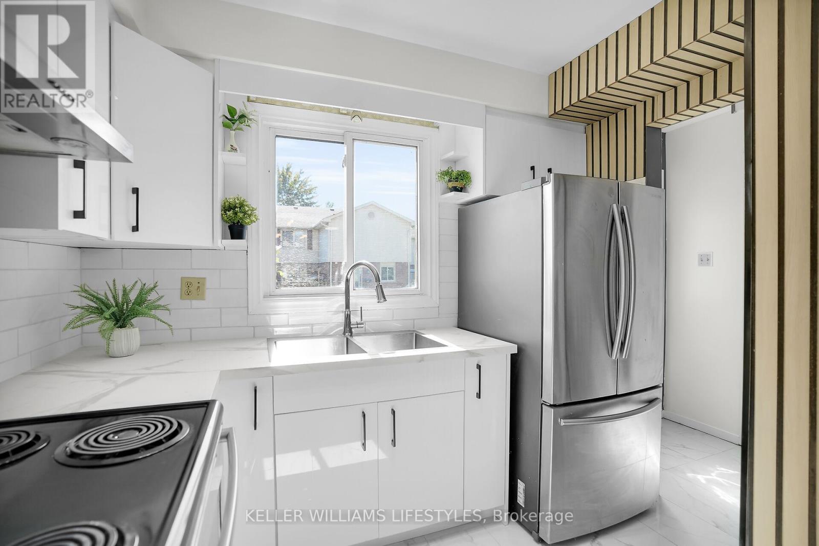 4 - 230 Clarke Road, London East, Ontario  N5W 5P5 - Photo 10 - X12976792