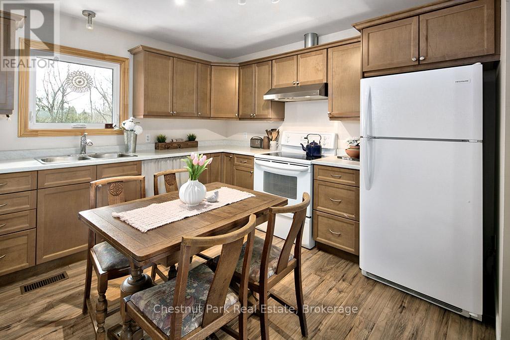 481 24th Street W, Owen Sound, Ontario  N4K 4H9 - Photo 11 - X12976974