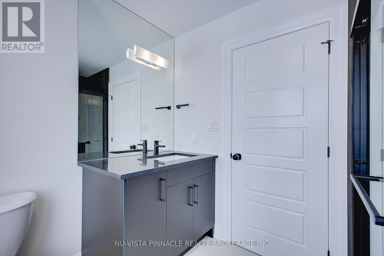 2628 Heardcreek Avenue, London North, Ontario  N6G 0Z8 - Photo 38 - X12976806