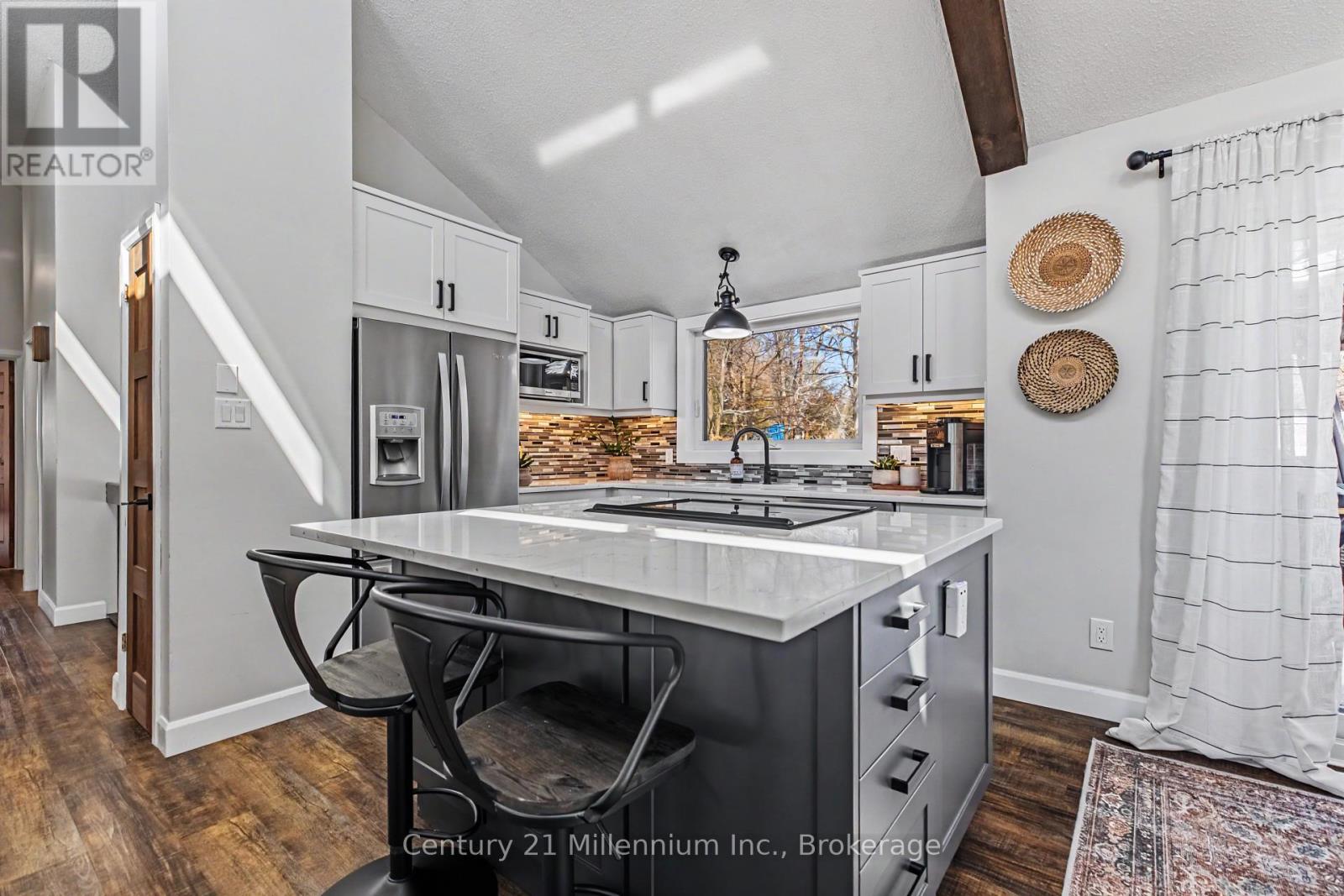 1 Armstrong Crescent, Grey Highlands, Ontario  N0C 1H0 - Photo 16 - X12977004