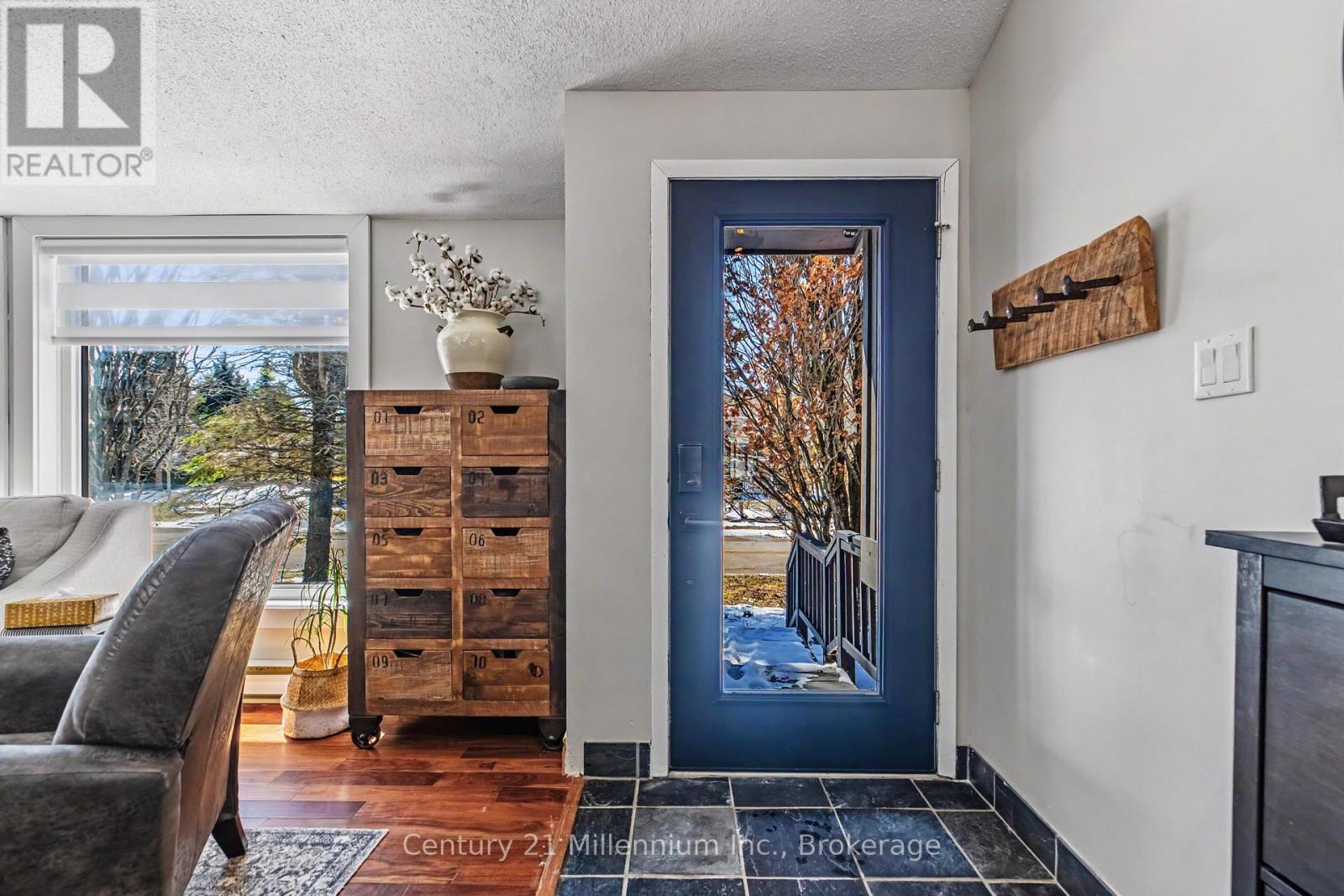 1 Armstrong Crescent, Grey Highlands, Ontario  N0C 1H0 - Photo 3 - X12977004