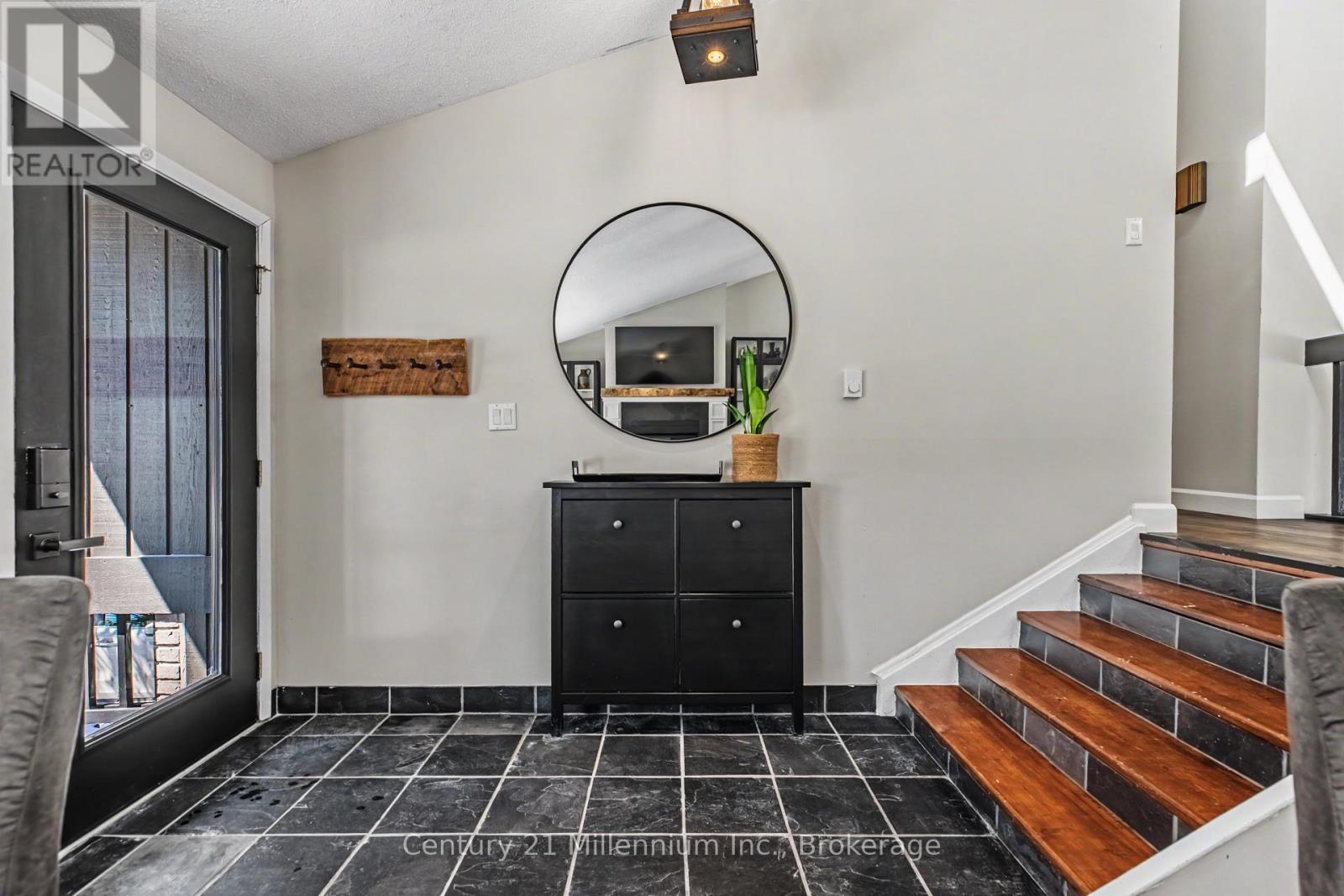 1 Armstrong Crescent, Grey Highlands, Ontario  N0C 1H0 - Photo 5 - X12977004