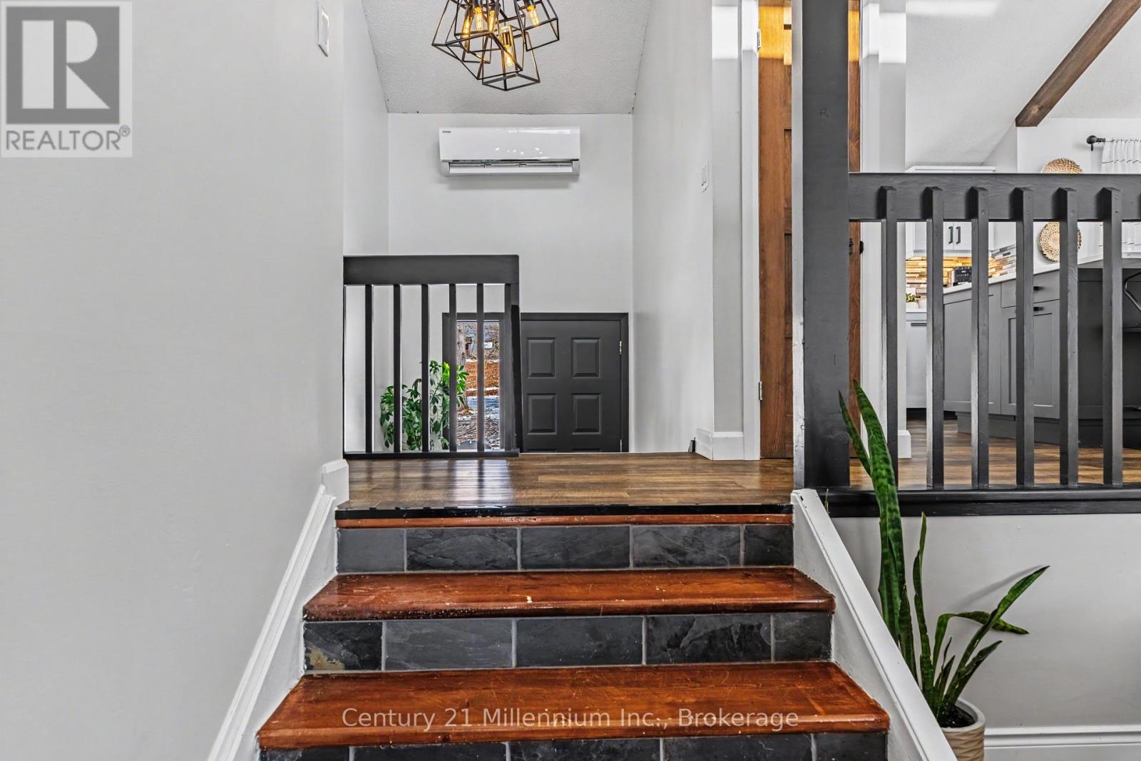 1 Armstrong Crescent, Grey Highlands, Ontario  N0C 1H0 - Photo 9 - X12977004